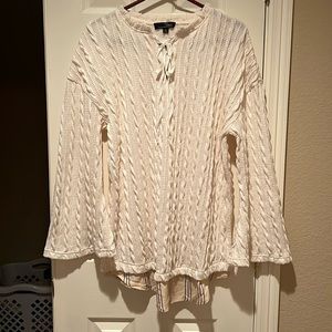 NWT CREAM LONG FLOWY SLEEVED Susanne Betro Xl
